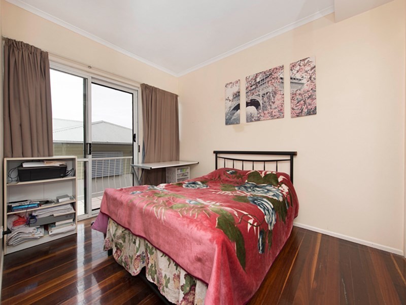4/104  Carmody road, St Lucia QLD 4067