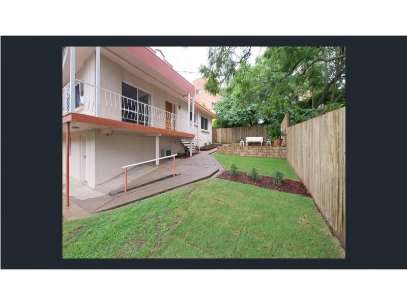 4/104  Carmody road, St Lucia QLD 4067