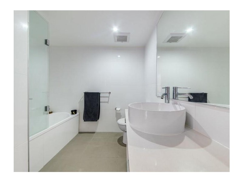 7103/7 Emporio Place, Maroochydore QLD 4558