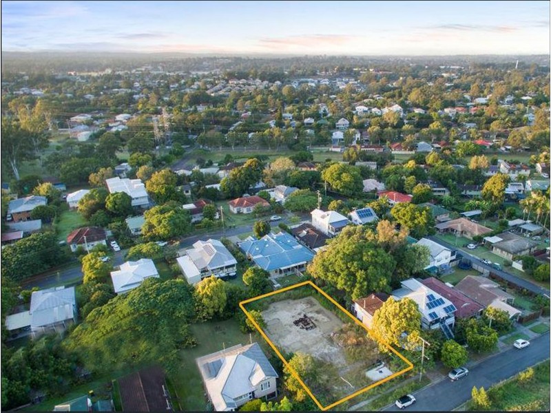 70 Tavistock Street, Oxley QLD 4075