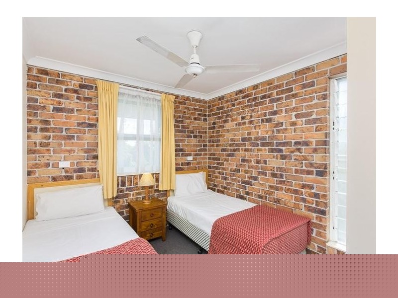Room 2 40/11 Ascog Terrace, Toowong QLD 4066