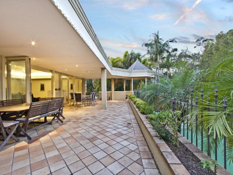 114 Dennis Road, Springwood QLD 4127
