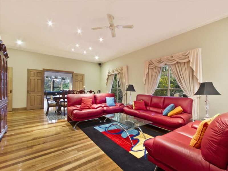 114 Dennis Road, Springwood QLD 4127