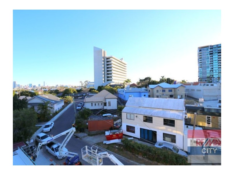 33 Anstey Street, Albion QLD 4010