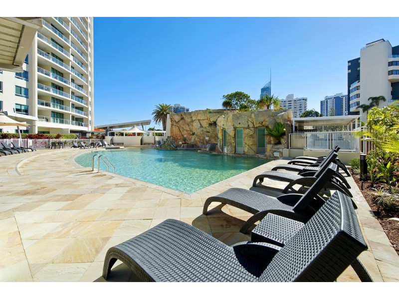 902/18 Fern Street, Surfers Paradise QLD 4217