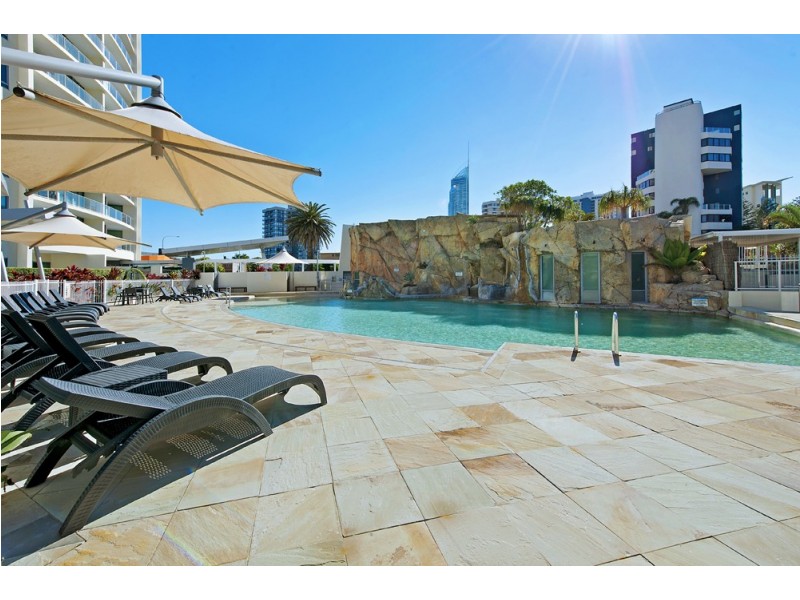 902/18 Fern Street, Surfers Paradise QLD 4217