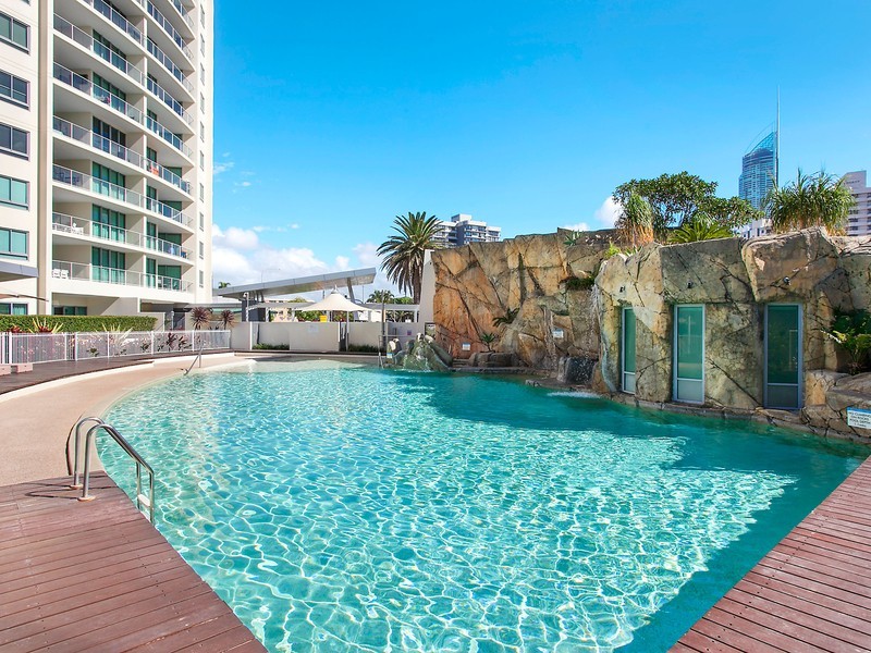 902/18 Fern Street, Surfers Paradise QLD 4217