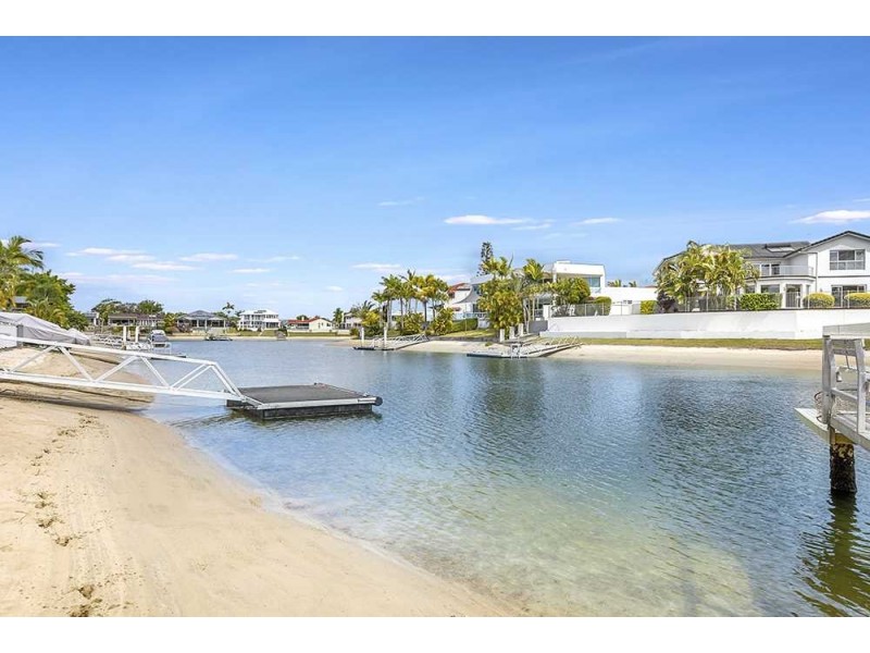 263 Rio Vista Boulevard, Mermaid Waters QLD 4218