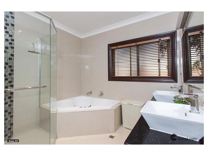 21 Hearnville Street, Robertson QLD 4109