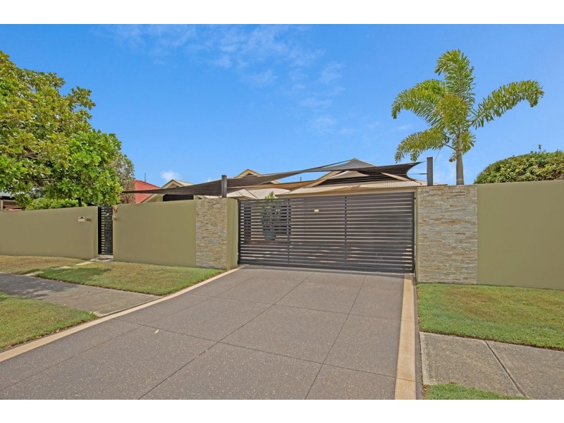 112 Crestwood Drive, Molendinar QLD 4214