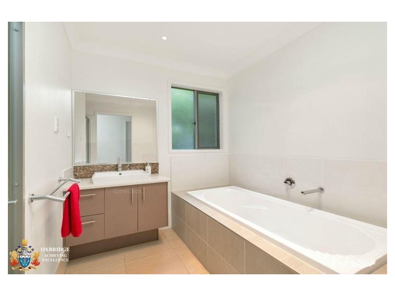 32-34 Teesdale Street, Corinda QLD 4075