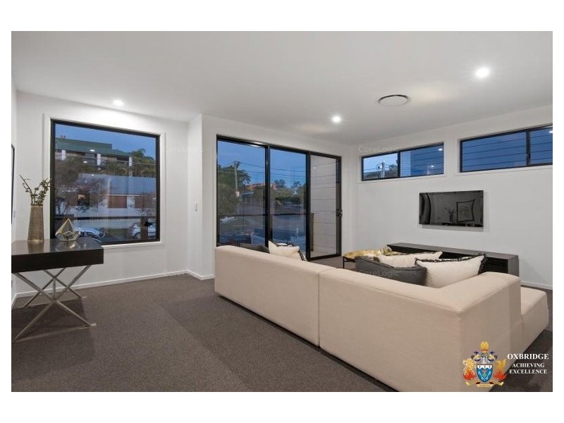 32-34 Teesdale Street, Corinda QLD 4075