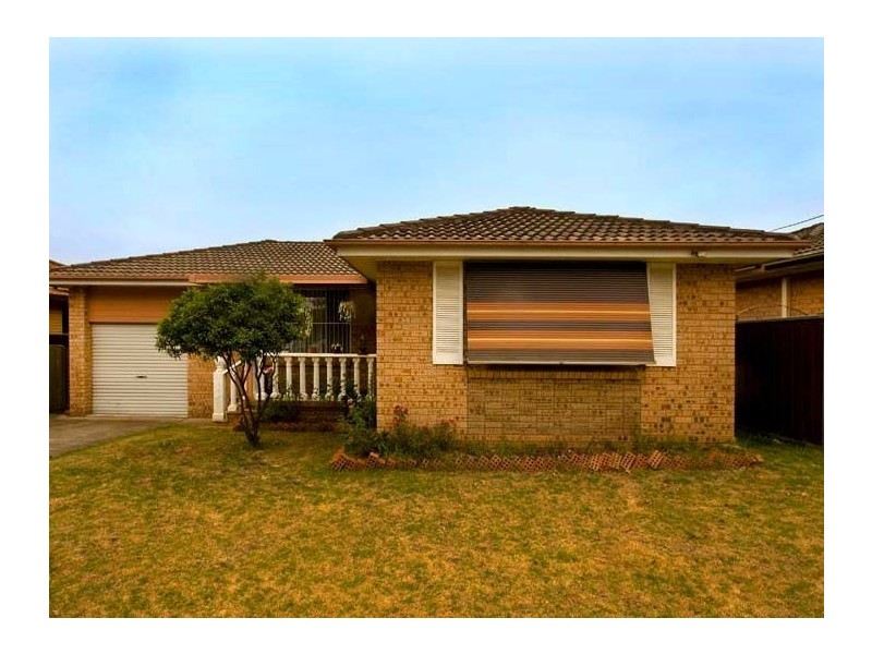 3 Guthega Place, Bossley Park NSW 2176