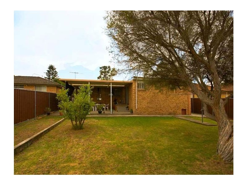 3 Guthega Place, Bossley Park NSW 2176