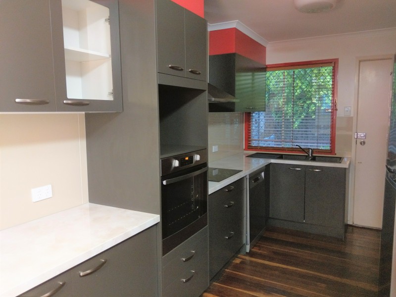 3/104 CARMODY ROAD, St Lucia QLD 4067