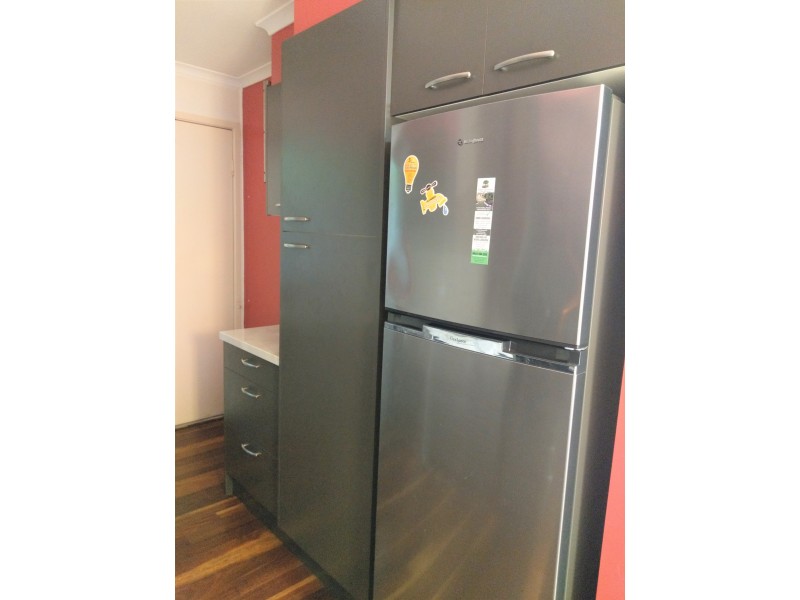 3/104 CARMODY ROAD, St Lucia QLD 4067