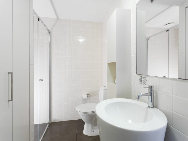 Rooom 1 – 124/1 Tank Street, Brisbane QLD 4000