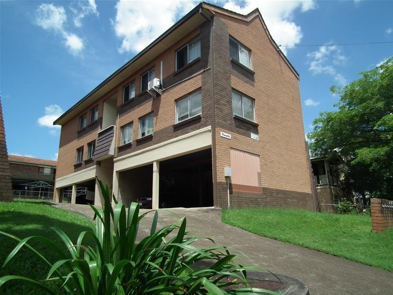 3/12  Cross Street, Fairfield QLD 4103