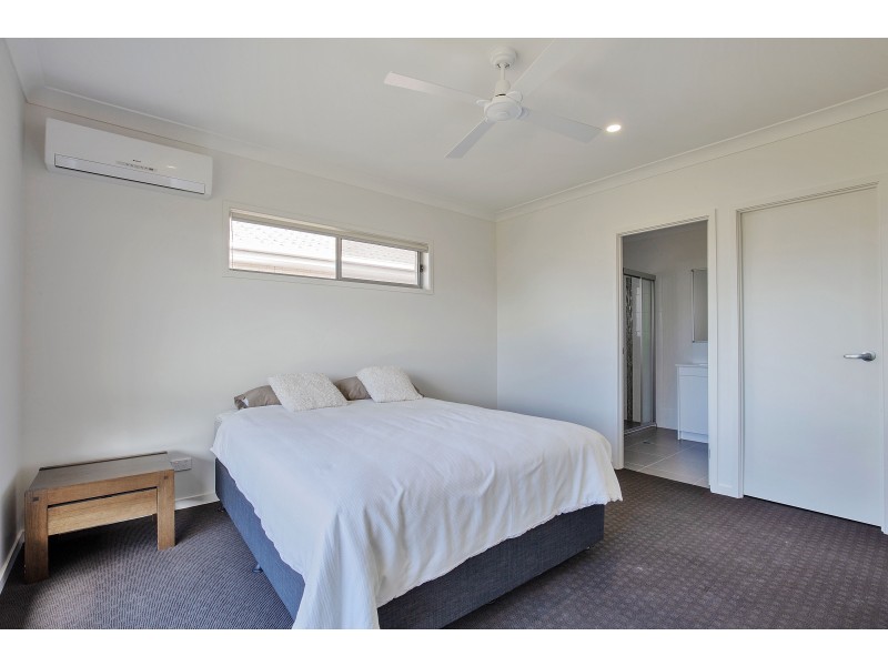 68 Whitsunday Circuit, Pimpama QLD 4209