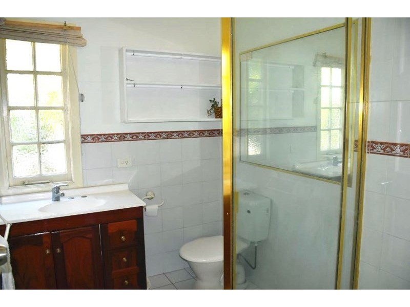 Room 11/42 Macdonnell Street, Toowong QLD 4066