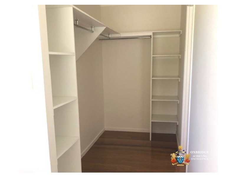 11 Depper Street, St Lucia QLD 4067