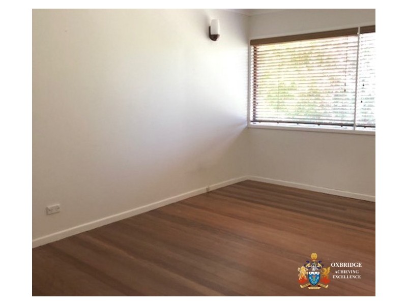 11 Depper Street, St Lucia QLD 4067