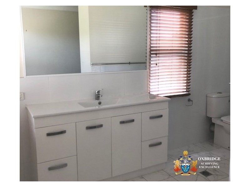 11 Depper Street, St Lucia QLD 4067