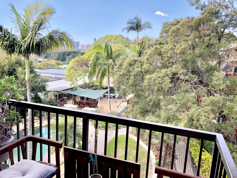 12/11 Ascog Terrace, Toowong QLD 4066