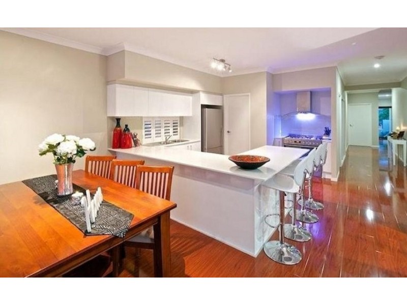 10 South Quay Drive, Biggera Waters QLD 4216