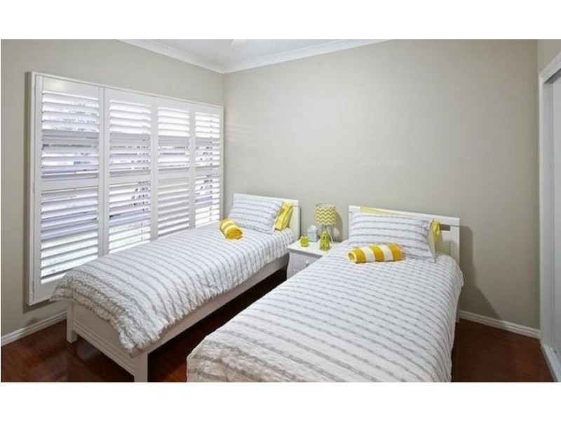 10 South Quay Drive, Biggera Waters QLD 4216