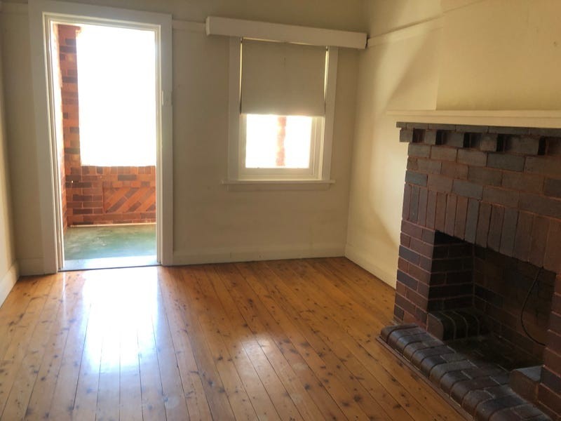 31 Jubilee Avenue, Carlton NSW 2218