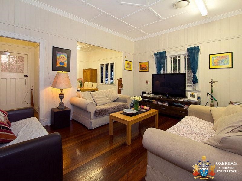 Room 1/20 Harrys Road, Taringa QLD 4068