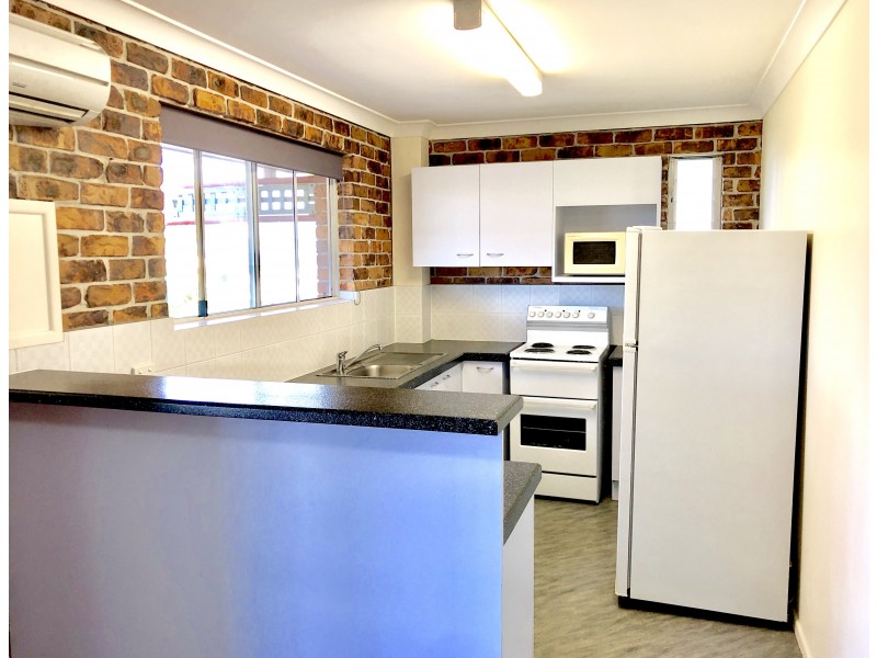 Room 2/11 Ascog Terrace, Toowong QLD 4066