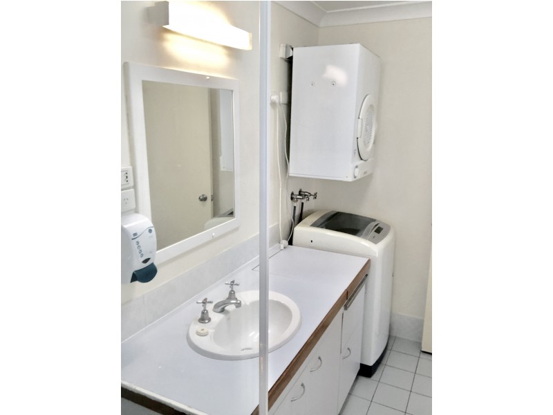 Room 1/43/11 Ascog Terrace, Toowong QLD 4066