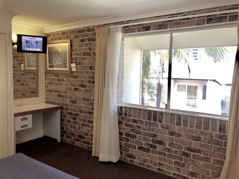 Room 1/43/11 Ascog Terrace, Toowong QLD 4066