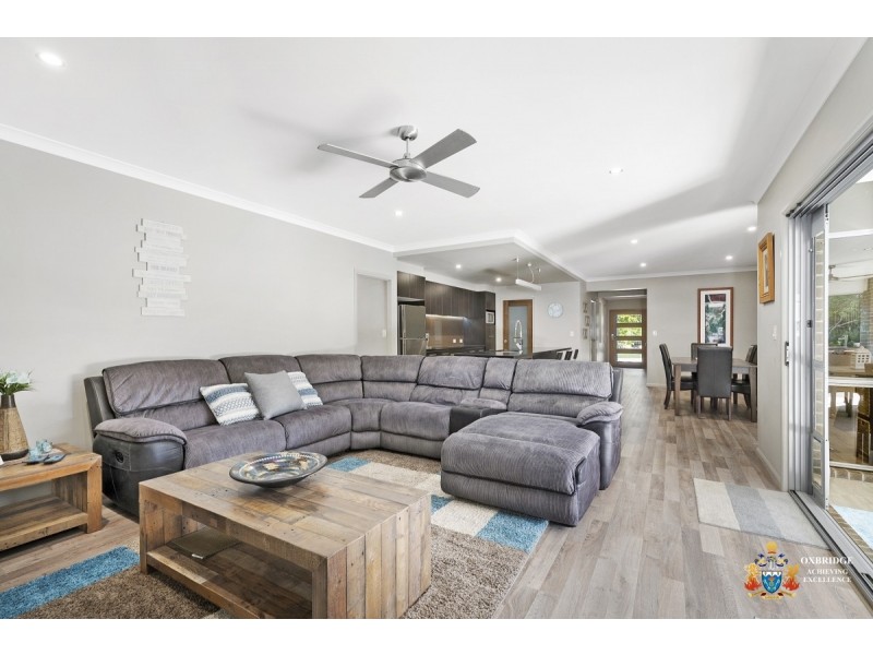 42 Otto Nothling Place, Beerwah QLD 4519