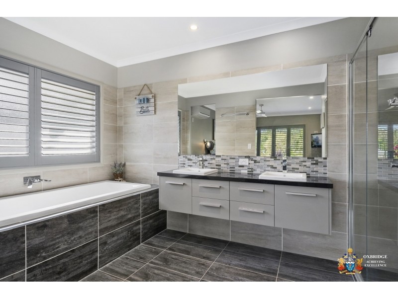 42 Otto Nothling Place, Beerwah QLD 4519