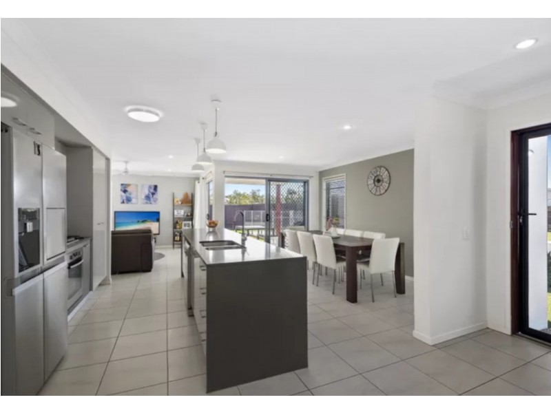 75 Park Vista Drive, Mango Hill QLD 4509