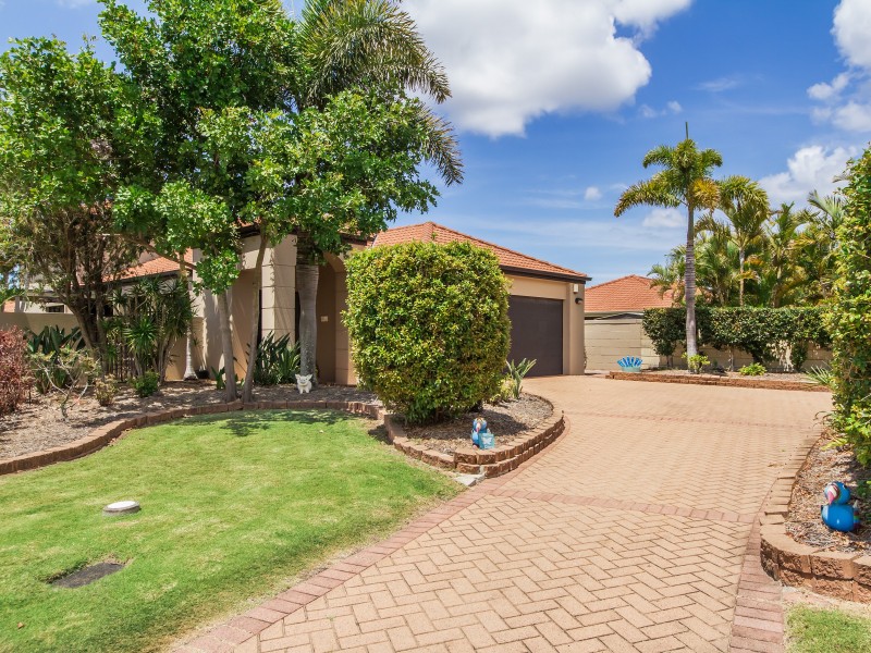 10 The Parade, Helensvale QLD 4212