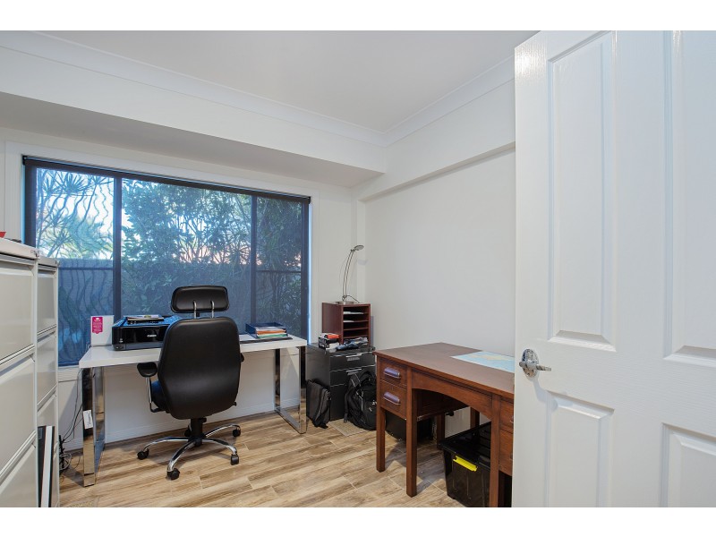 10 The Parade, Helensvale QLD 4212