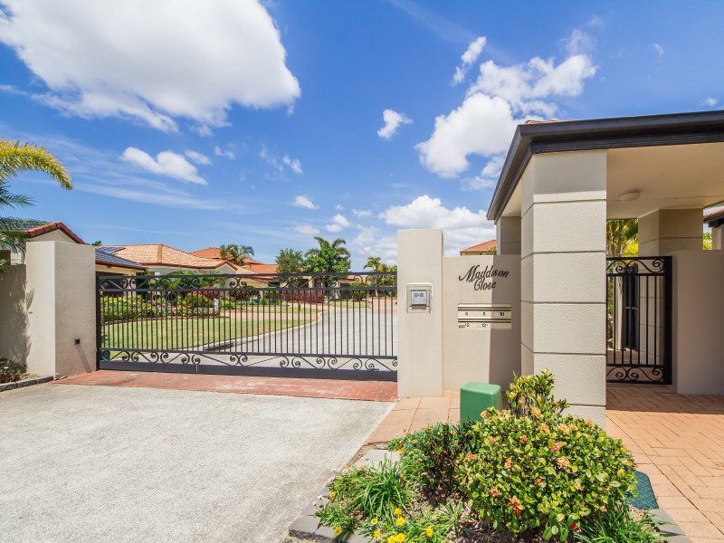 10 The Parade, Helensvale QLD 4212