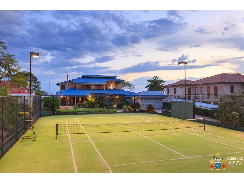 29 Neulans Road, Indooroopilly QLD 4068