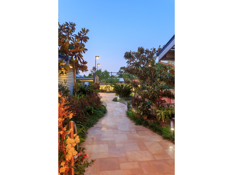 29 Neulans Road, Indooroopilly QLD 4068