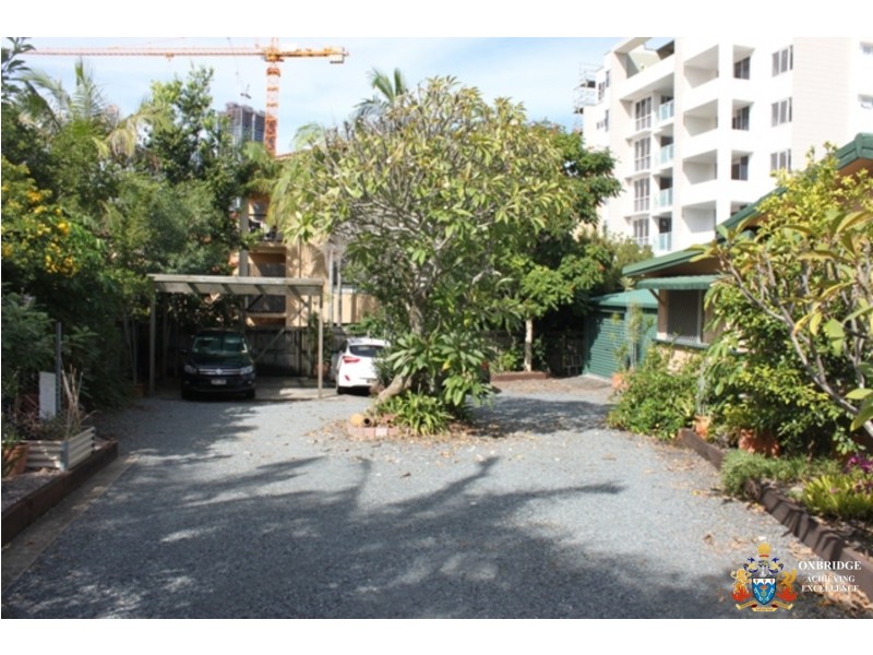 9 Gillian Lane, Southport QLD 4215