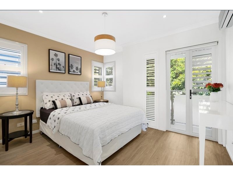 Room 1/1/146  Carmody Road, St Lucia QLD 4067