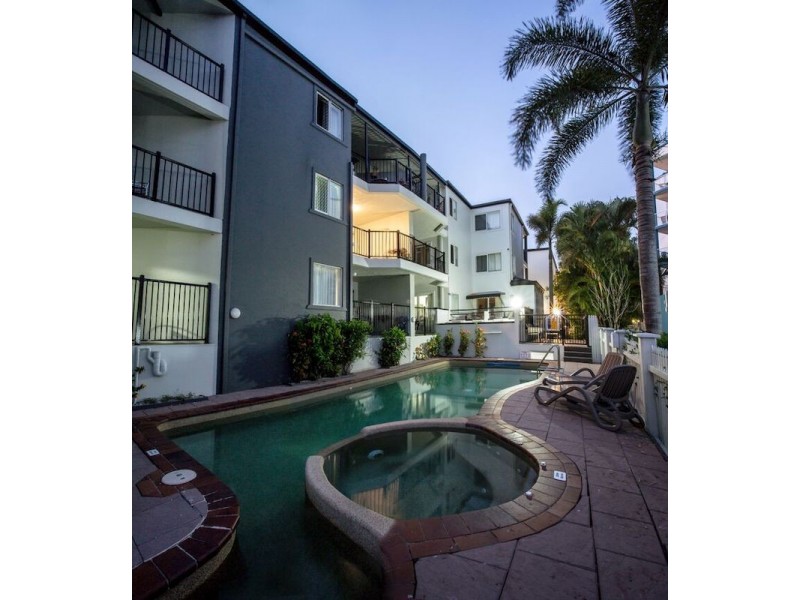 396 Charlton Esplanade, Torquay QLD 4655