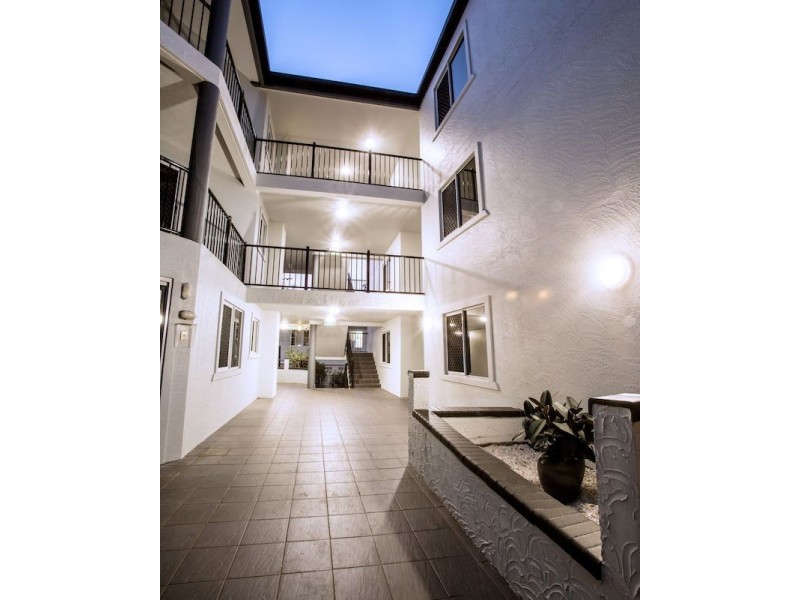 396 Charlton Esplanade, Torquay QLD 4655