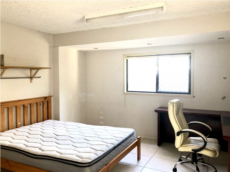 Room 2/1/333 Milton Road, Auchenflower QLD 4066