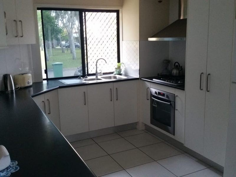 21 Robb Place, South Mackay QLD 4740