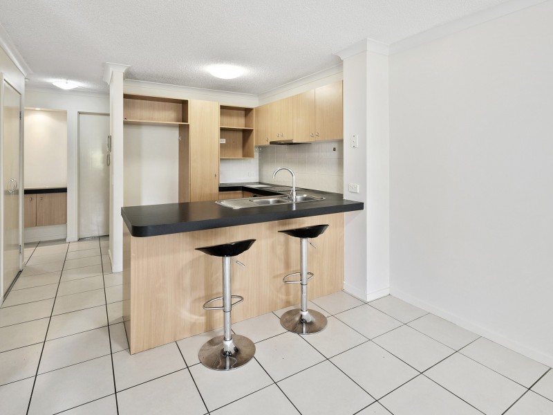 24/38 Palmer Street, Greenslopes QLD 4120